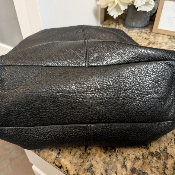 Coach Black Leather Women's Bag - Picture 7 of 7